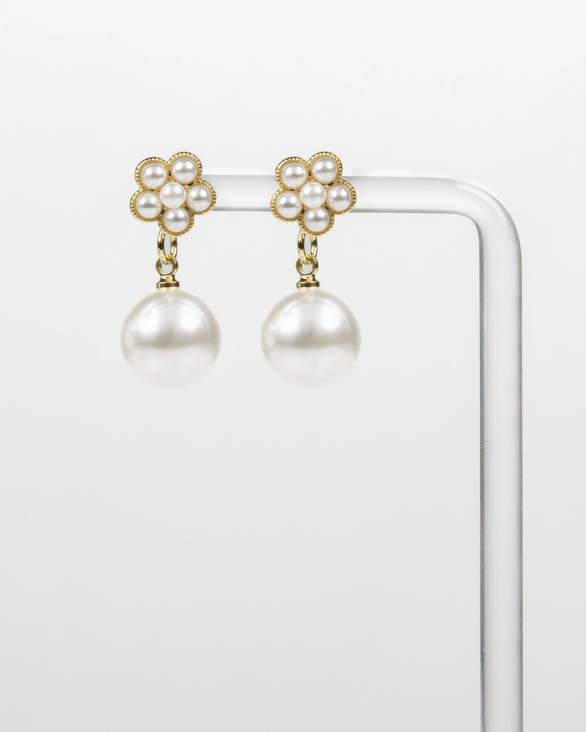 NYU NYU Honey Blossom Pearl Earrings