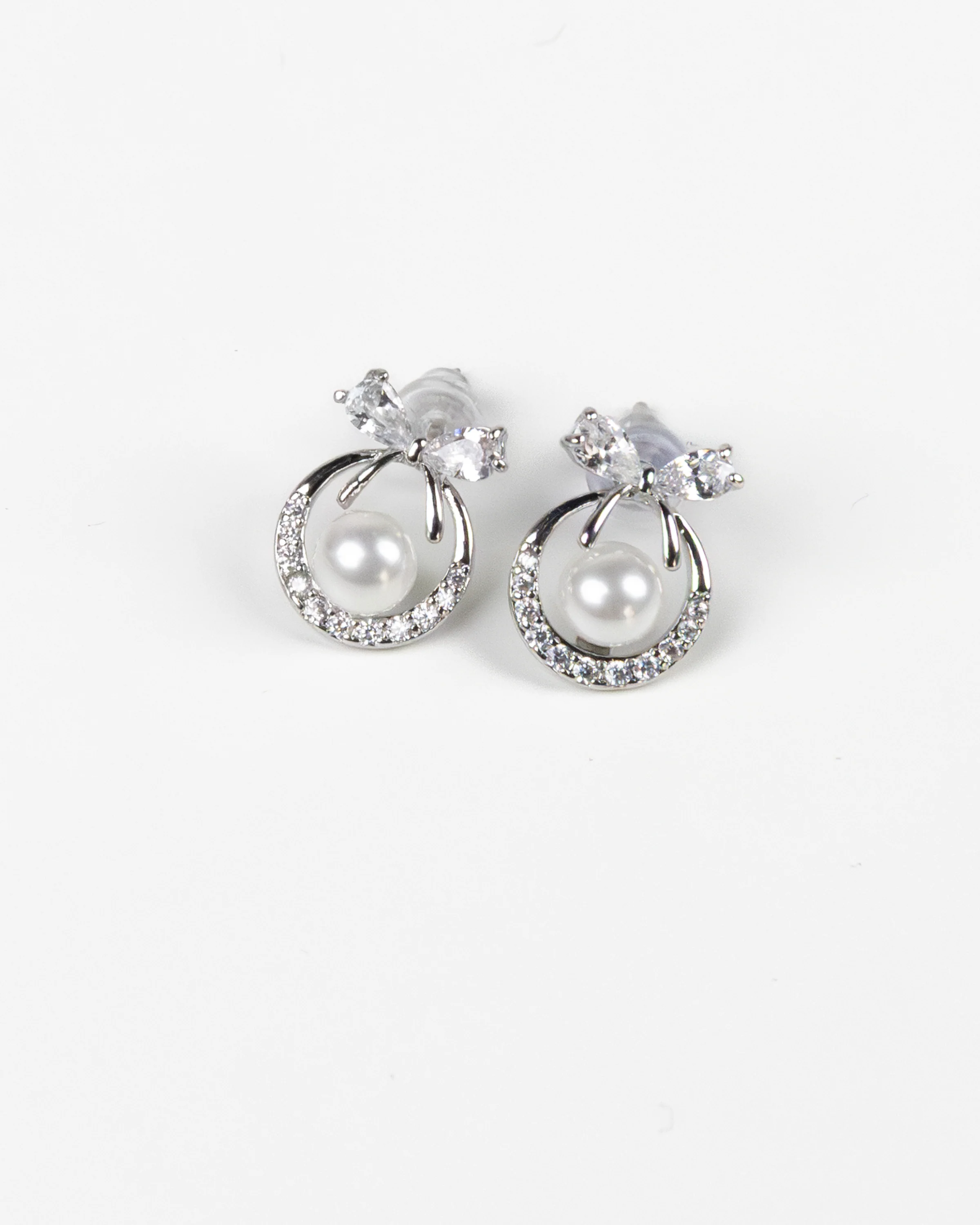 NYU NYU Sweet Halo Bow Pearl Studs
