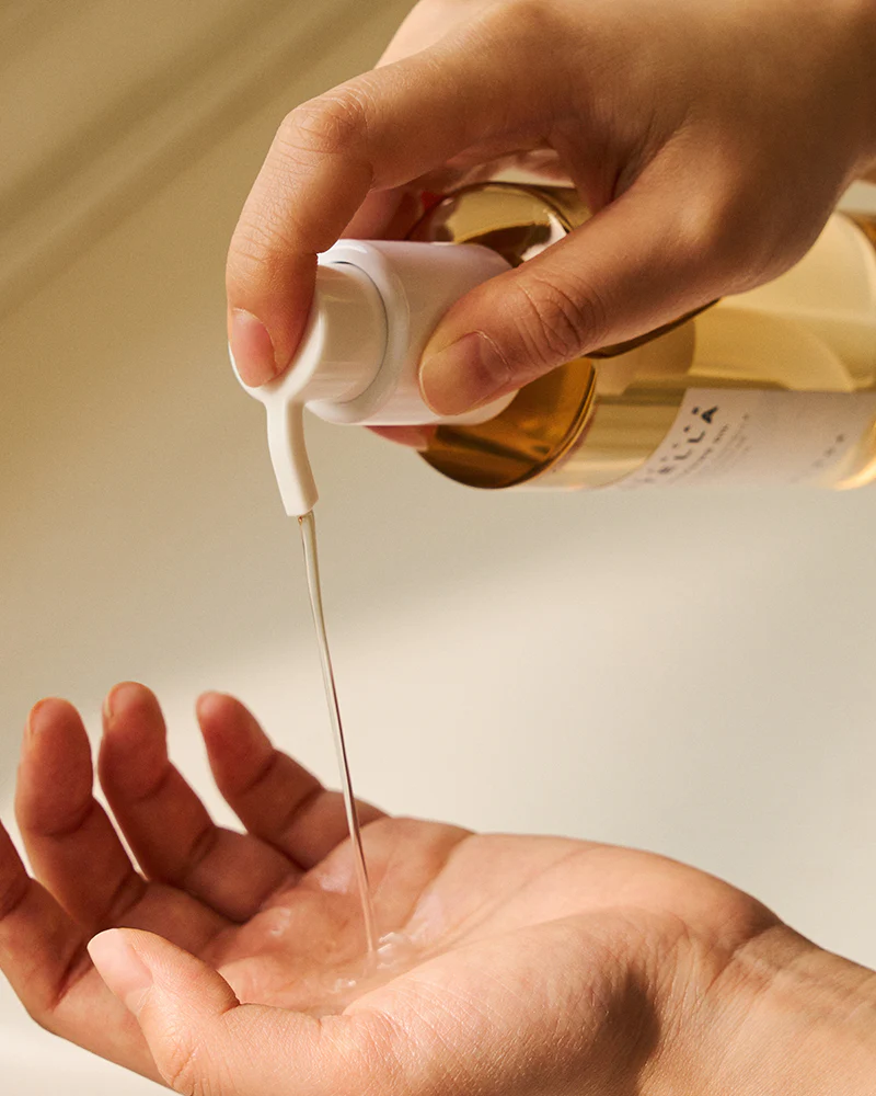 SKIN1004 Madagascar Centella Light Cleansing Oil - Image 3