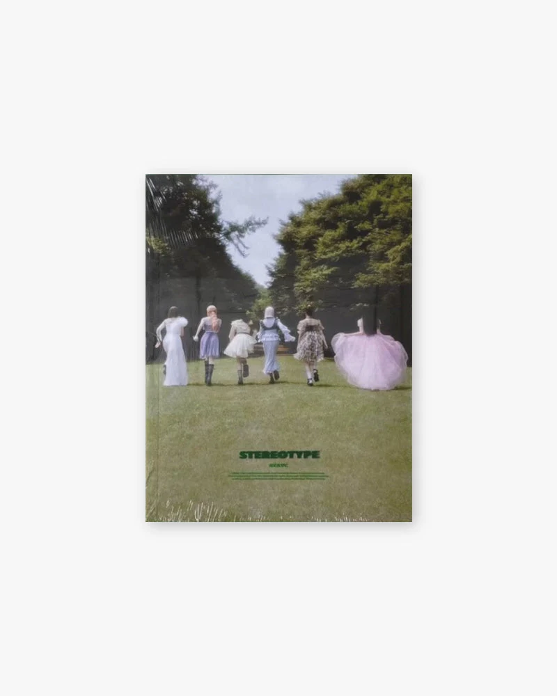 STAYC - STEREOTYPE (1ST Mini Album) (2 Versions) - Image 10