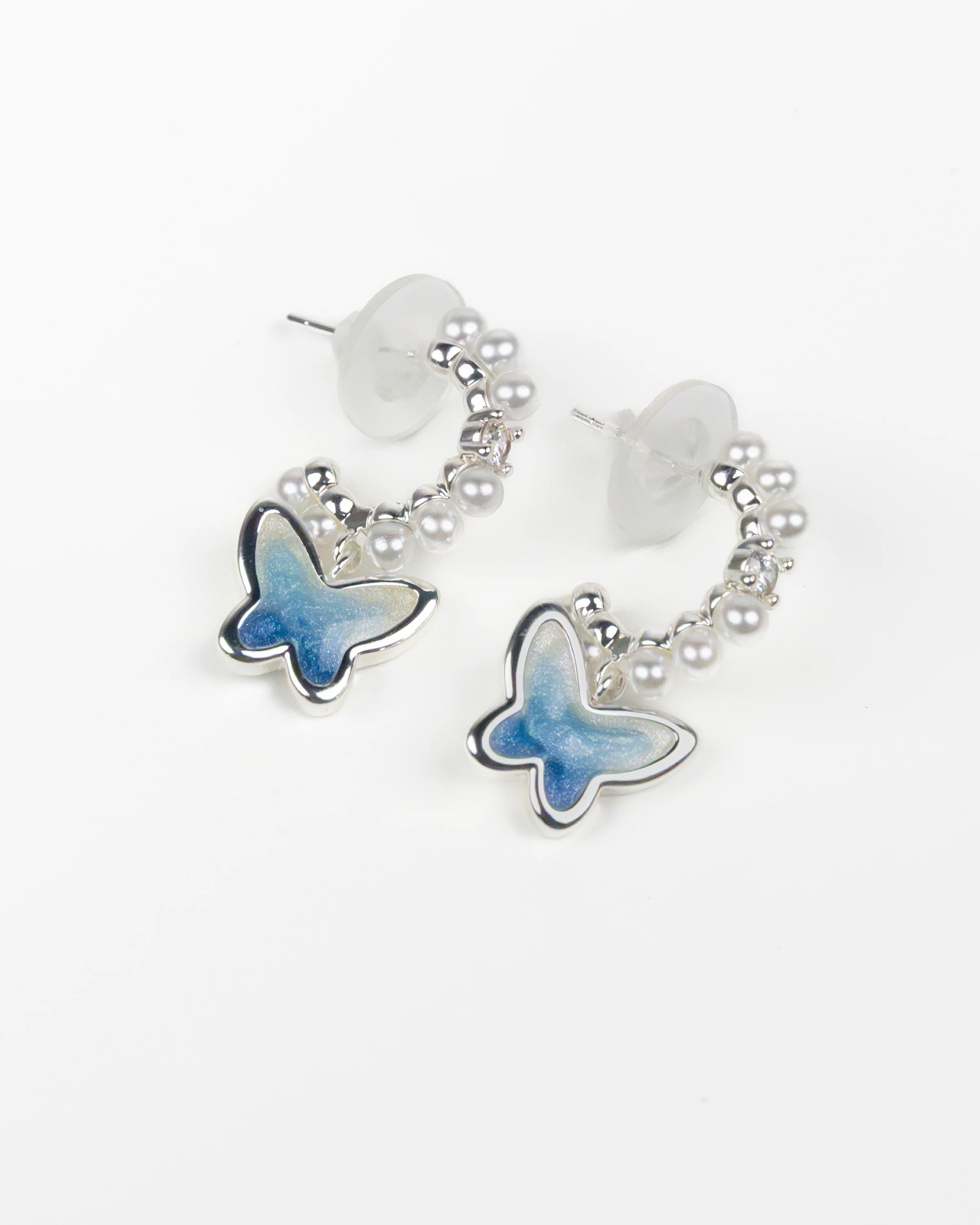 SUKOSHI Blue Drift Butterfly Pearl Hoops - Image 2